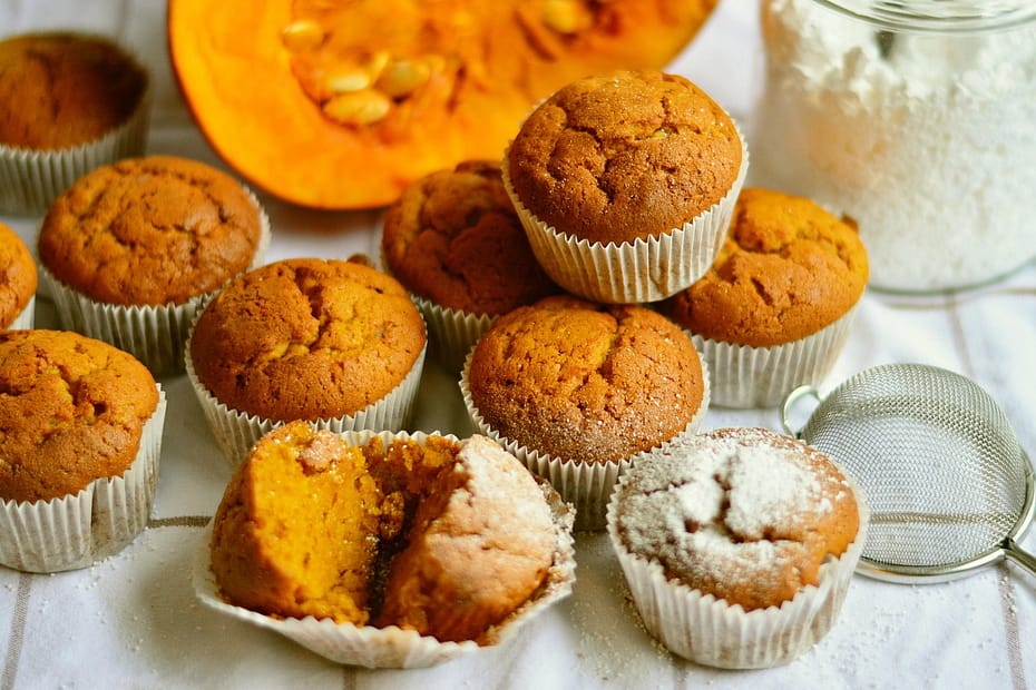 muffins, pumpkin muffins, pastries, to bake, cakes, cupcakes, biscuits, pastry art, chick, sweet dish, treat, powdered sugar, pumpkin, muffins, muffins, pumpkin muffins, pumpkin muffins, pumpkin muffins, pumpkin muffins, pumpkin muffins
